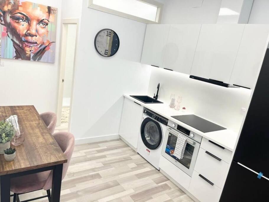 Pb Apartamento En Pleno Centro De Alcoy Eksteriør billede