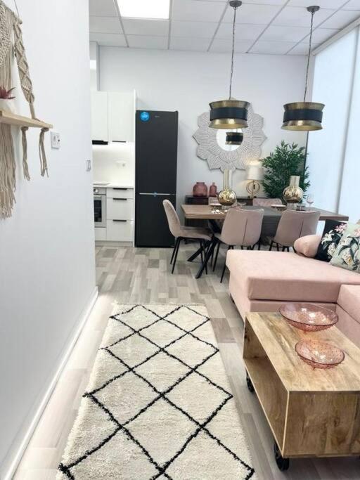 Pb Apartamento En Pleno Centro De Alcoy Eksteriør billede