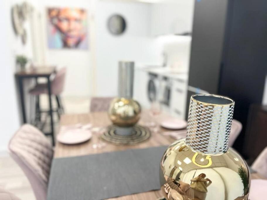 Pb Apartamento En Pleno Centro De Alcoy Eksteriør billede