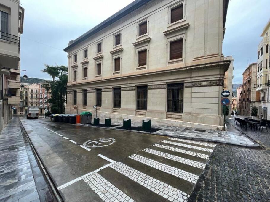Pb Apartamento En Pleno Centro De Alcoy Eksteriør billede